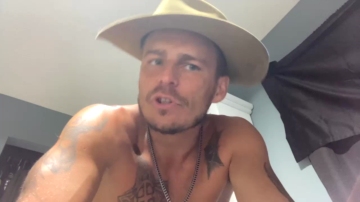 L3ray  21-08-2021 video feets